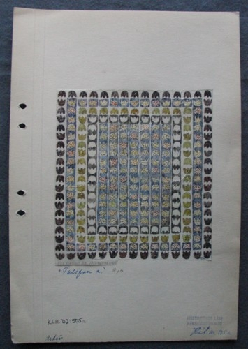 Matta "Tulipan"

KLH.D2:505a. Brun, grå och oliv, 
KLH.D2:505.  
KLH.D2:505b. 
KLH.D2:505b  Brun, svart och orange. 
KLH.D2:505b. Dubblett
KLH.D2:505c. Lila, blå och grön.
KLH.D2:505d Blå, oliv och brun. 
KLH.D2:505d Dubblett