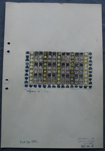 Matta "Tulipan"

KLH.D2:505a. Brun, grå och oliv, 
KLH.D2:505.  
KLH.D2:505b. 
KLH.D2:505b  Brun, svart och orange. 
KLH.D2:505b. Dubblett
KLH.D2:505c. Lila, blå och grön.
KLH.D2:505d Blå, oliv och brun. 
KLH.D2:505d Dubblett