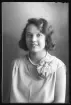 Porträtt. Eva Lindström, Åsby Gård, Hallstahammar.
Ur Gustaf Åhmans bildarkiv.