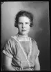 Porträtt. Magda Eriksson, Bredmossen, Hallstahammar.
Ur Gustaf Åhmans bildarkiv.