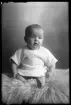 Barnporträtt, Maj-Britt. Ejnar Andersson, Rosendal, Kolbäck.
Ur Gustaf Åhmans samling.