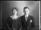 Grupporträtt. Henry Söderström, Svedvi, Hallstahammar.
Ur Gustaf Åhmans samling.