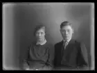Grupporträtt, Manne Nilsson, Olfsta, Hallstahammar.
Ur Gustaf Åhmans samling.