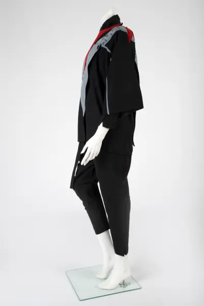 Semsket rød [Kvinnedrakt]