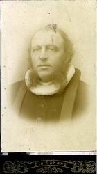 Prost Wilhelm Fredrik Høyer. Han var sogneprest i Hadsel og 