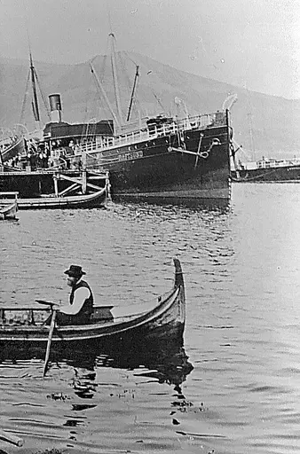 D/S Raftsund ved kai i Stokmarknes
Båt, kai