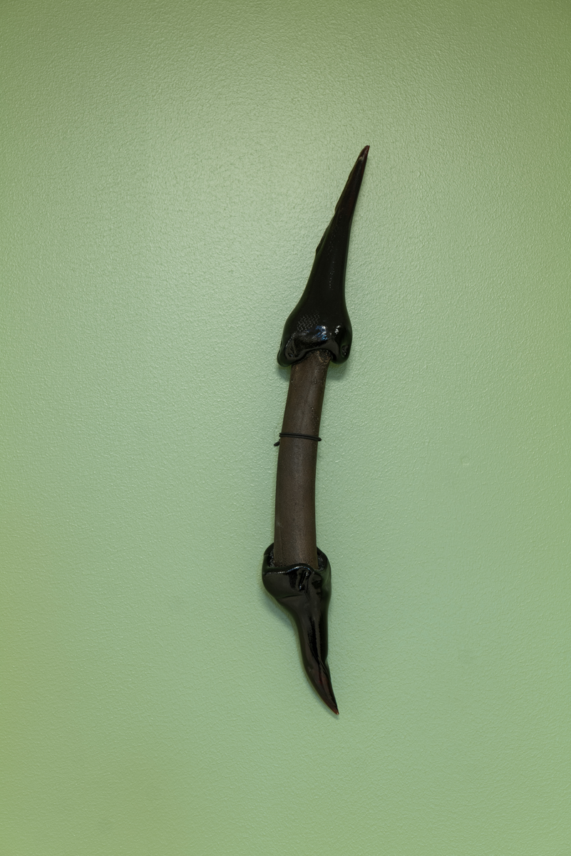 CoarveSákkit / HornPinner / AntlerSticks [Vegg]