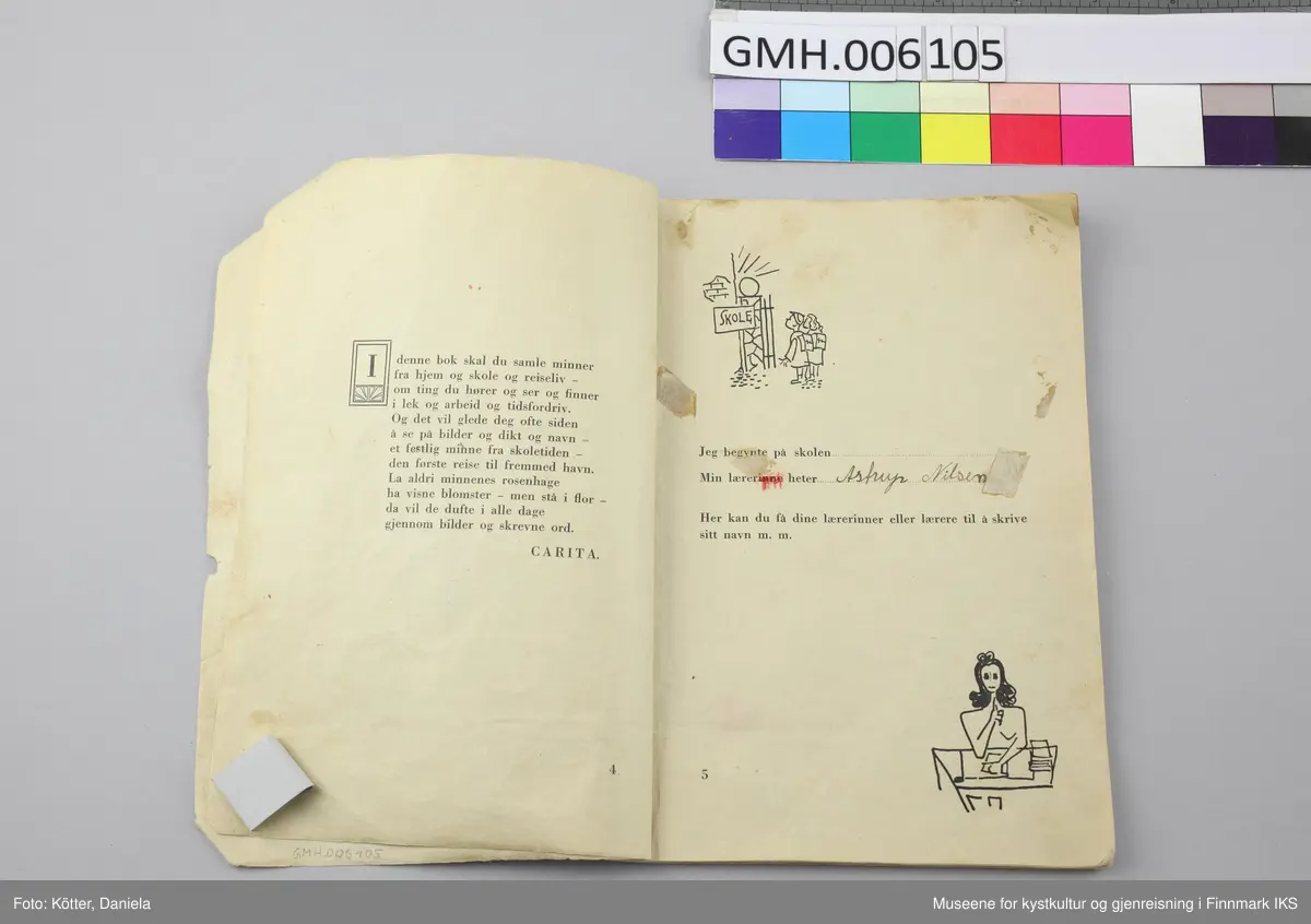 Heftet er en ensfarget trykksak av lysebrunt papir som er stiftet sammen to steder. Heftet er preget av håndtering og alder. Alle sider har brett på hjørnene og stiftene er korroderte. Det finnes merker etter fukt og kruseduller, pene innskrifter i kursiv, innskrifter som er rettet på eller visket ut, men også små tegninger, noen utført med fargeblyanter og gjennompregingner av mynter.  

Barn og trolig også voksne som var sammen med henne på internatet skrev hilsener til henne. 
De som signerte var:
- E. Olsen
- Karen Johannefra, Finnfjord
- Jenny
- Roald Bruun, Slettnesfjord, Sørøya
- Sigmund Johansen
- T. Eide (bror)
- Paula Bruun
- Jacobsen
- N.
- Karsten Hansen, Gåshopen
- Selma Olsen
- Karen Angell
- Fanny
- Torbjørn Eide
- Aud Sjursen
- Eldbjørg, født 14.07.1934
- Sonja Løveid, Gåshopen
- Øyvind Hirsti, Bonakas, Tana
- Aud M. Andersen
- Arnulf Sjursen
- Edel Dagmar Gustavsen, Lakselv
- Inger
- Eilif Pedersen, født 20.11. 1934
- Hjalmar Nilsen, født 12.05.1932
- Jensen, Urelv, Fella
- R.E. Bast