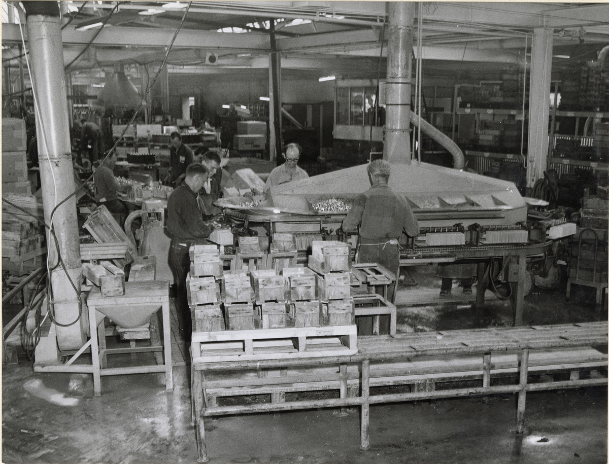 "Karusellen". Montering och satser. Fr. v. John Wall, Arne Sjöholm, Stig Larsson och Olle Karlsson