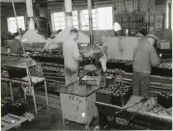 Startbatterilinan. Tudor i Nol  runt 1960.