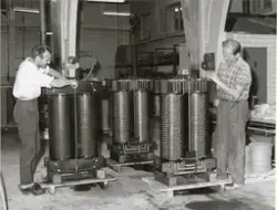 Likriktningsavdelningen. Tudor i Nol  runt 1960.