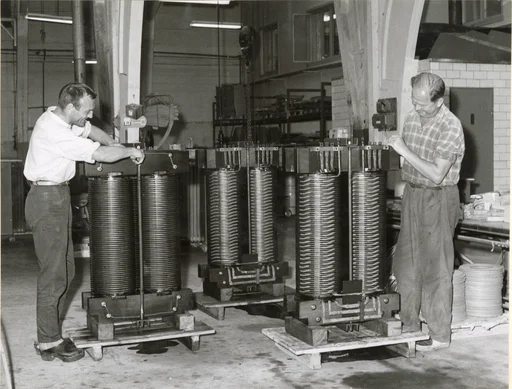 Likriktningsavdelningen. Tudor i Nol  runt 1960.