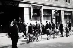 Hamar, Fredsdagene 1945, frigjøringen, Torggata 13, folk for