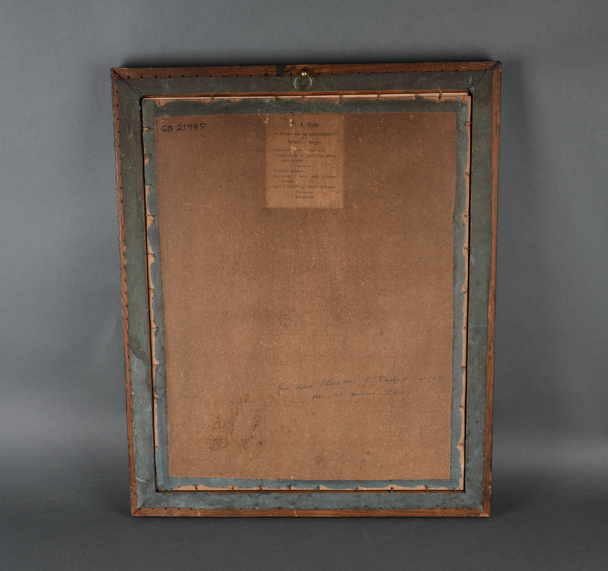 Barneportrett. Portrett av liten gutt.