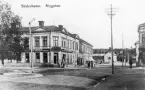 Nygatan i Sandviken omkring 1910. Kvarter Alen till vänster.