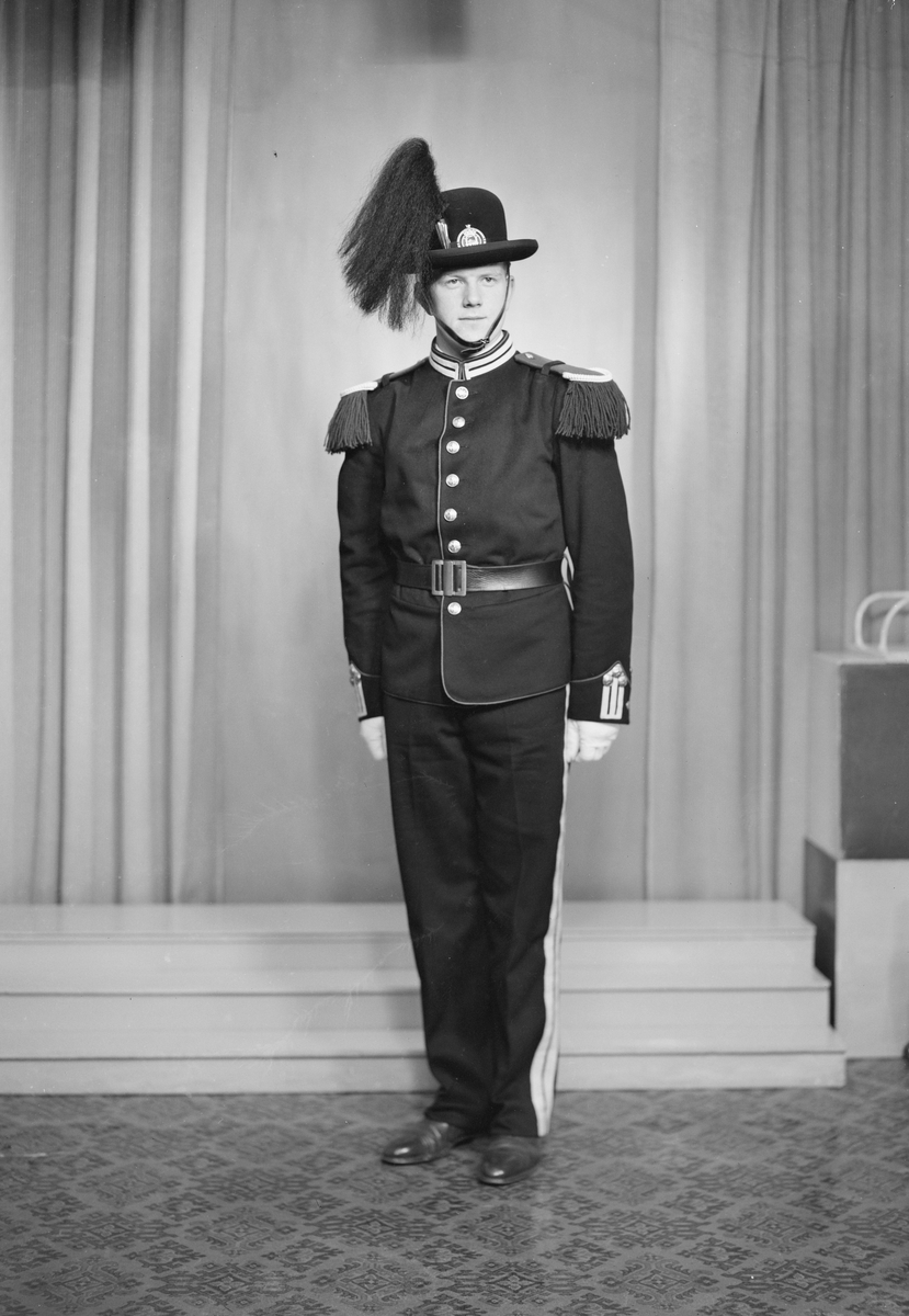 Ragnar Karlsson, brudebilde