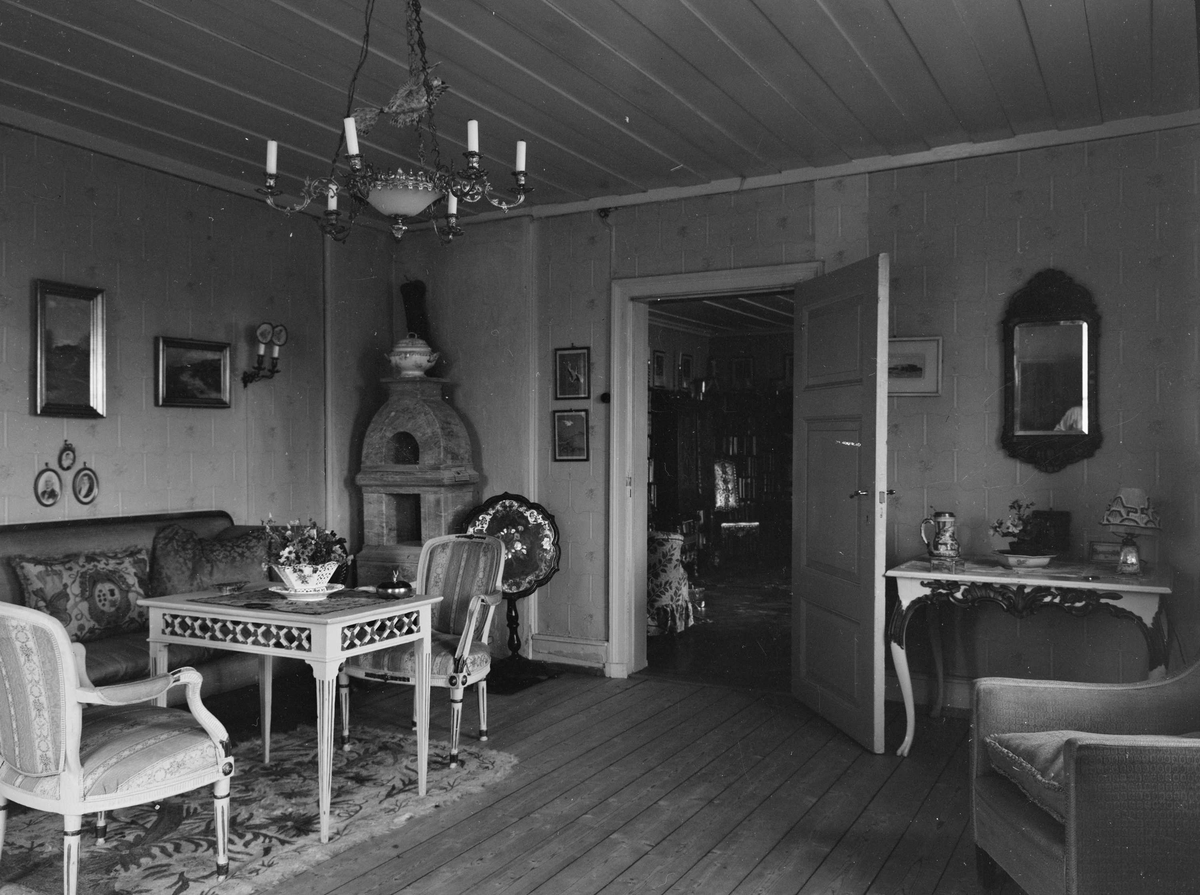 Niels Ihlen, Bråte gård, interiør