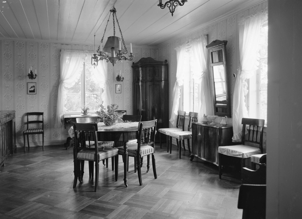 Niels Ihlen, Bråte gård, interiør