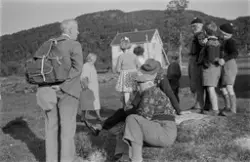 "1955"."Hjå Tollås på Aureholmen"