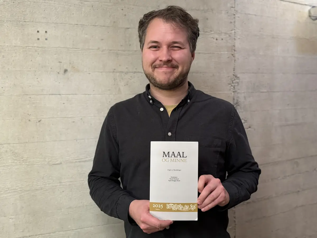 Bilete av konservator ved Nynorsk kultursentrum Fredrik Hope