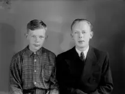 Uidentifiserte bilder fra Marker, Østfold, fotograf Nils Uttersrud,