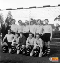 Ljusne AIK
Knästående från vänster:
1.Okänd
2.Stig Engberg
3