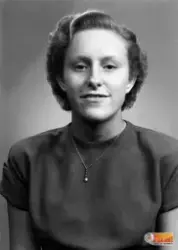 Gerd Söderholm, gift Gerd Karlsson (Gift med Curt Karlsson).