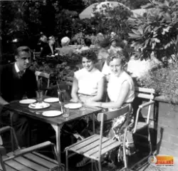 Serveringen i Bruksparken i Ljusne
Till vänster sitter Curt 