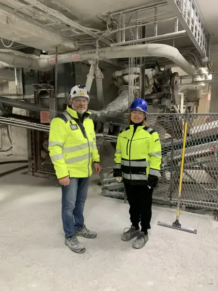 Mann og kvinne ved kalkovn