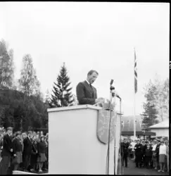 Jubileumsutstillingens åpning. Kronprins Harald holder tale 