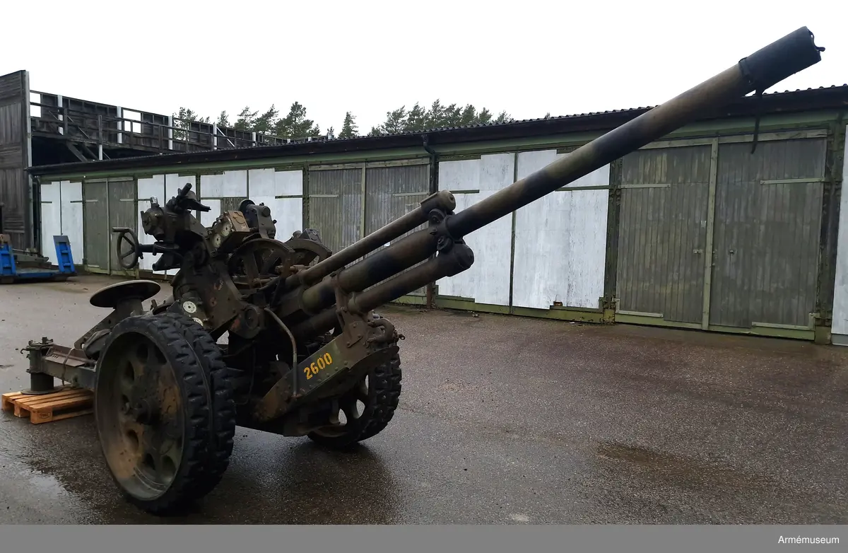 7,5 cm luftvärnskanon m/1930 med tillbehör.