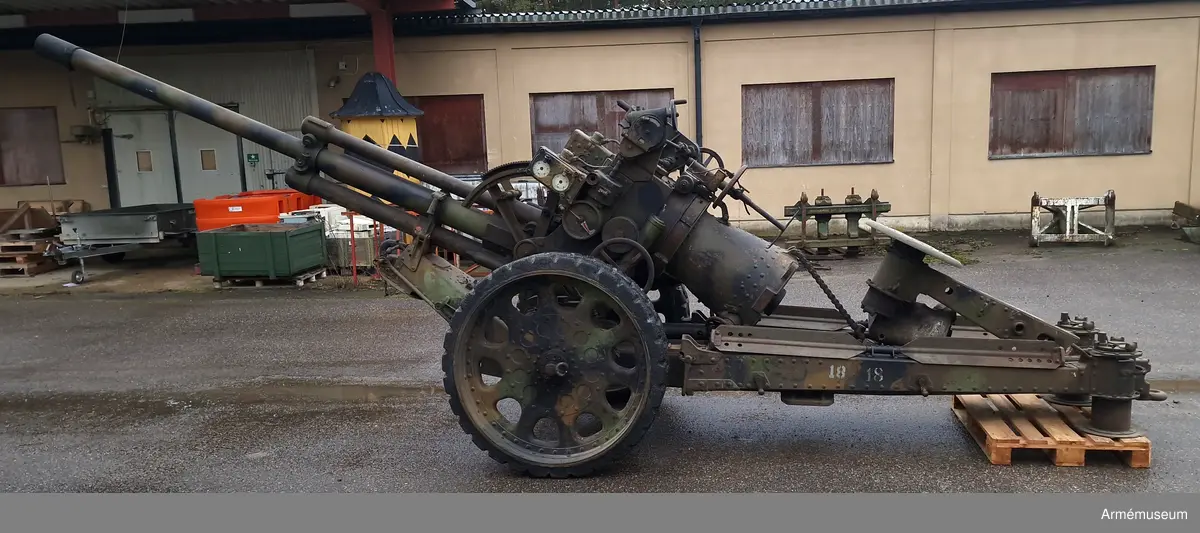 7,5 cm luftvärnskanon m/1930 med tillbehör.