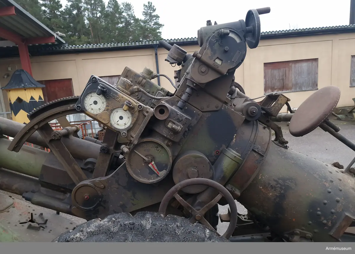 7,5 cm luftvärnskanon m/1930 med tillbehör.
