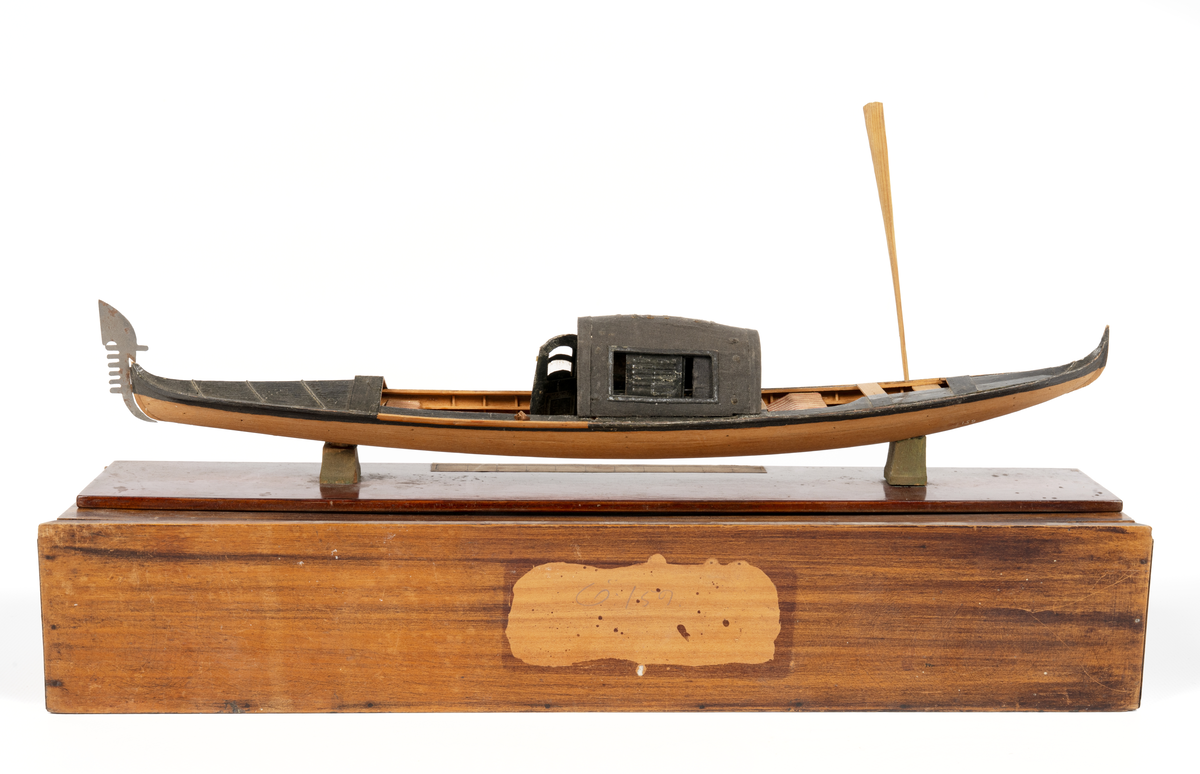 Modell av gondol med skrå.