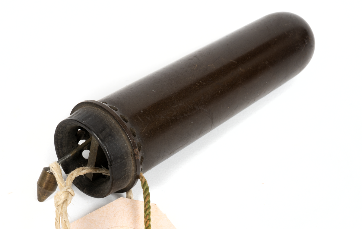 Del av handmikrotelefon för bruk ombord av L.M. Ericssons patent 1889. I tråd, hängande trumpet av ebonit.