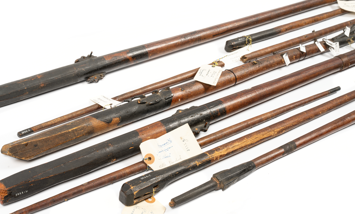 Rundhult till modellen av Amaranth. Fockmast.