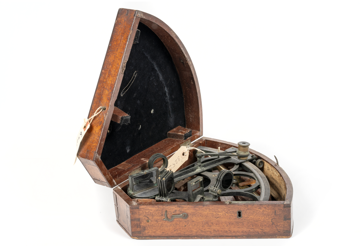 Sextant.