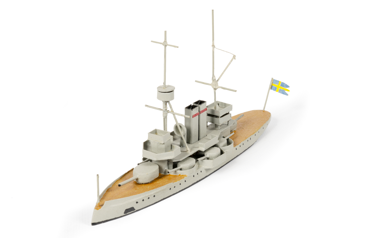 Föremålets form: Vattenlinjemodell.
Består av trä och metalltråd.