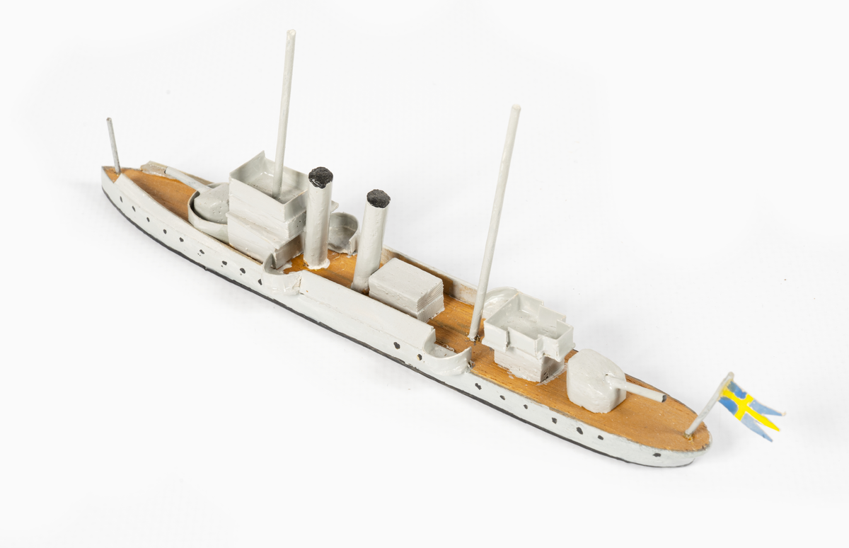 Föremålets form: Vattenlinjemodell.
Består av trä och metalltråd.