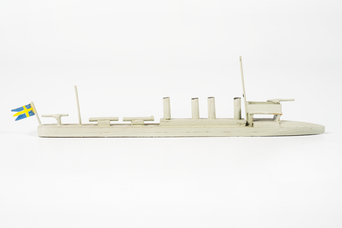 Föremålets form: Vattenlinjemodell.
Består av trä och metalltråd.