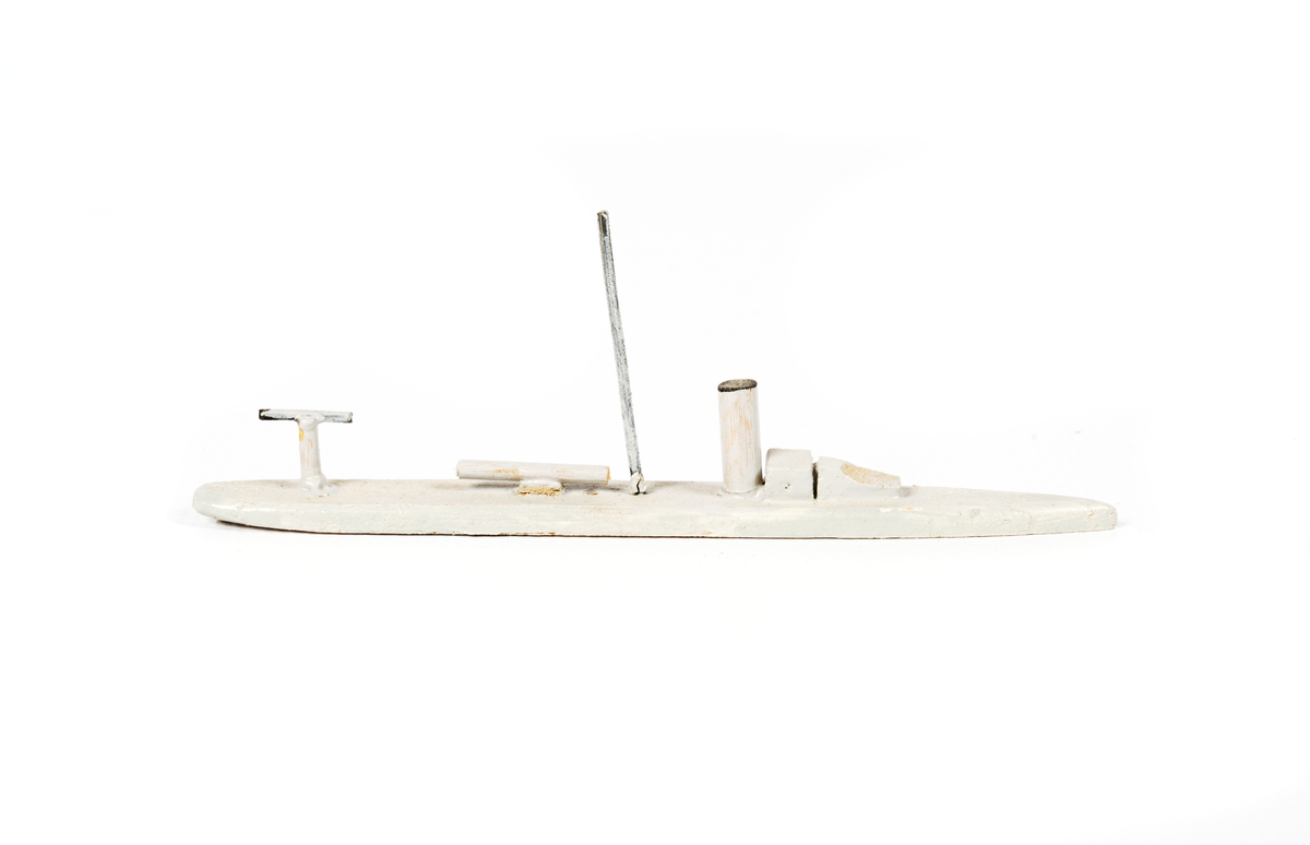 Föremålets form: Vattenlinjemodell.
Består av trä och metalltråd.