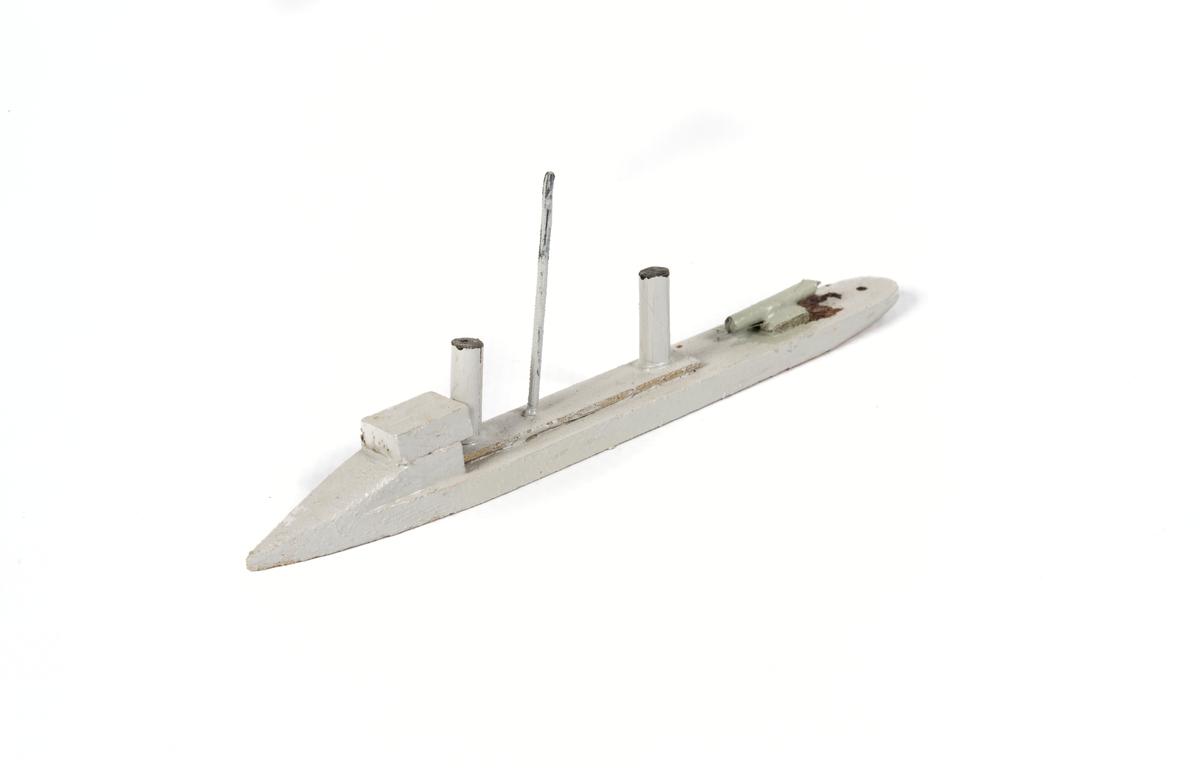 Föremålets form: Vattenlinjemodell.
Består av trä och metalltråd.