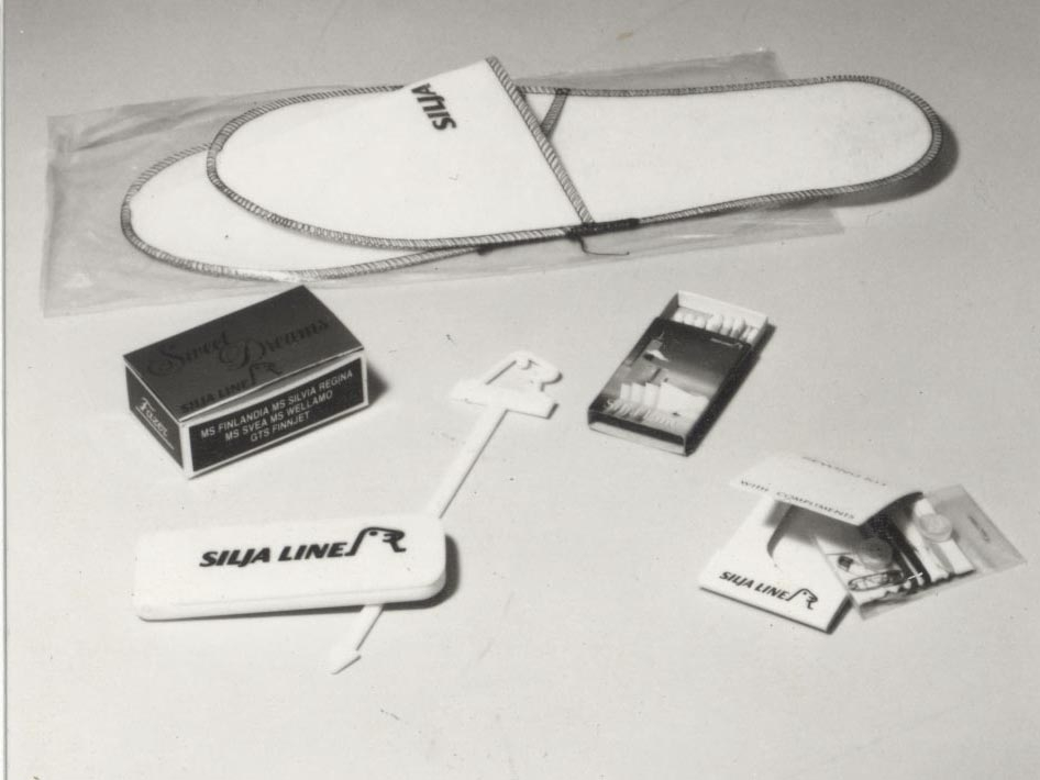 Toalettprodukter till hytterna ombord på Helsingborgsfartygen.