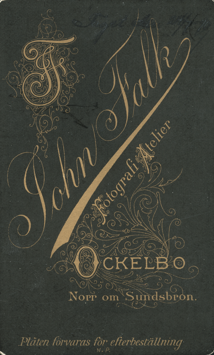 Porträtt av två män. Fr v. pappa Hjalmar och Otto Boström (enligt text framsida kort).