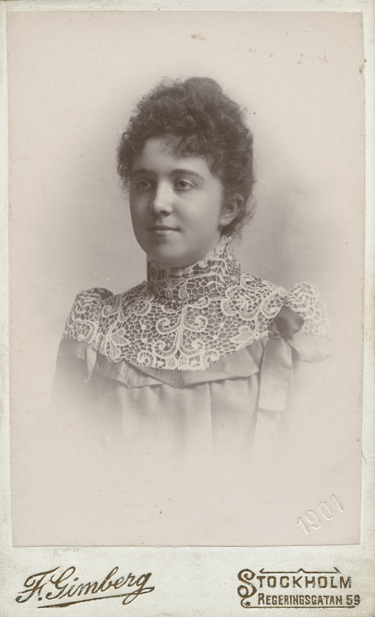 Kvinnoporträtt 1901.