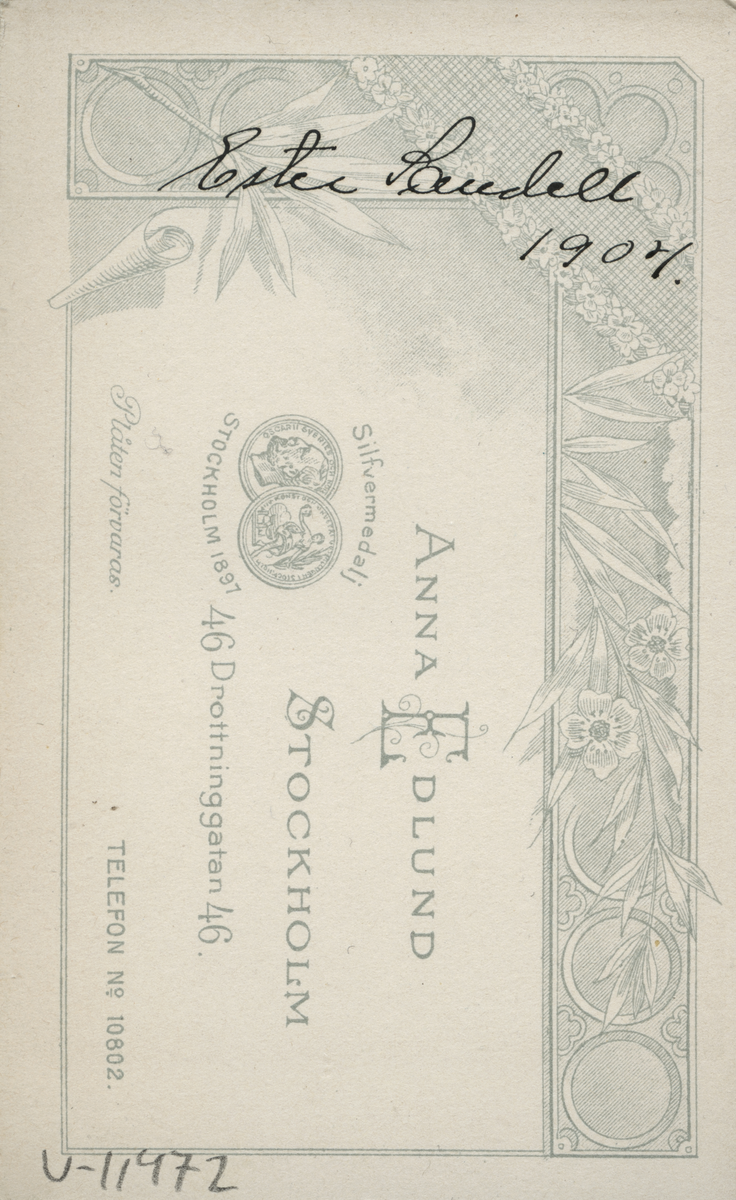 Porträtt av Ester Sandell 1904.