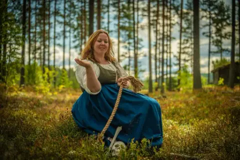 Skogen - de mytiske skikkelsenes scene