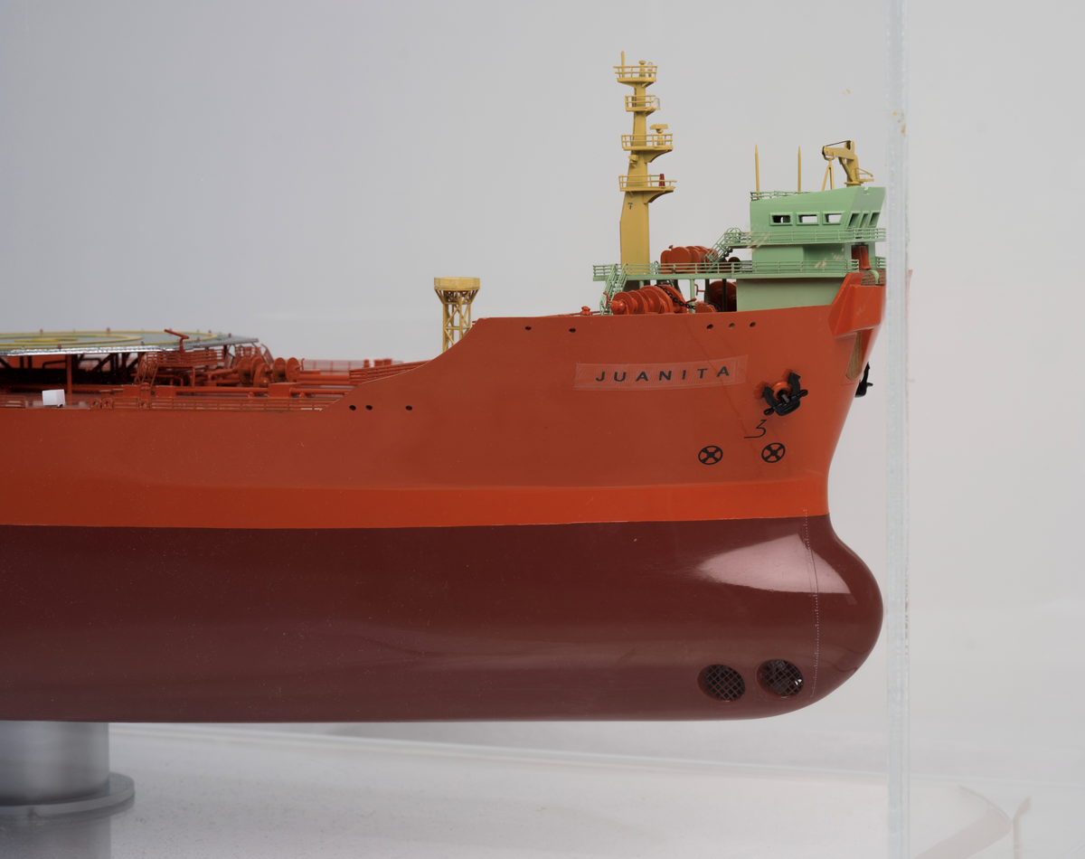 Modell av tankskipet Juanita fra rederiet Ugland.
