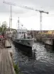 Minsvepare HMS M20 på Beckholmens docka för renovering.