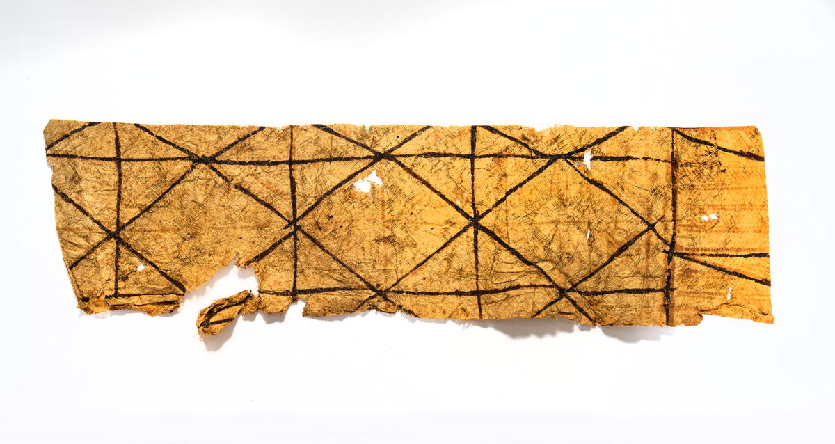 Hemfört från Söderhavet av sjökapten Johan Axel Hedlund vid resa med barkskeppet FREDENSBORG på 1890-talet.

Troligen från Samoa eller Tonga.